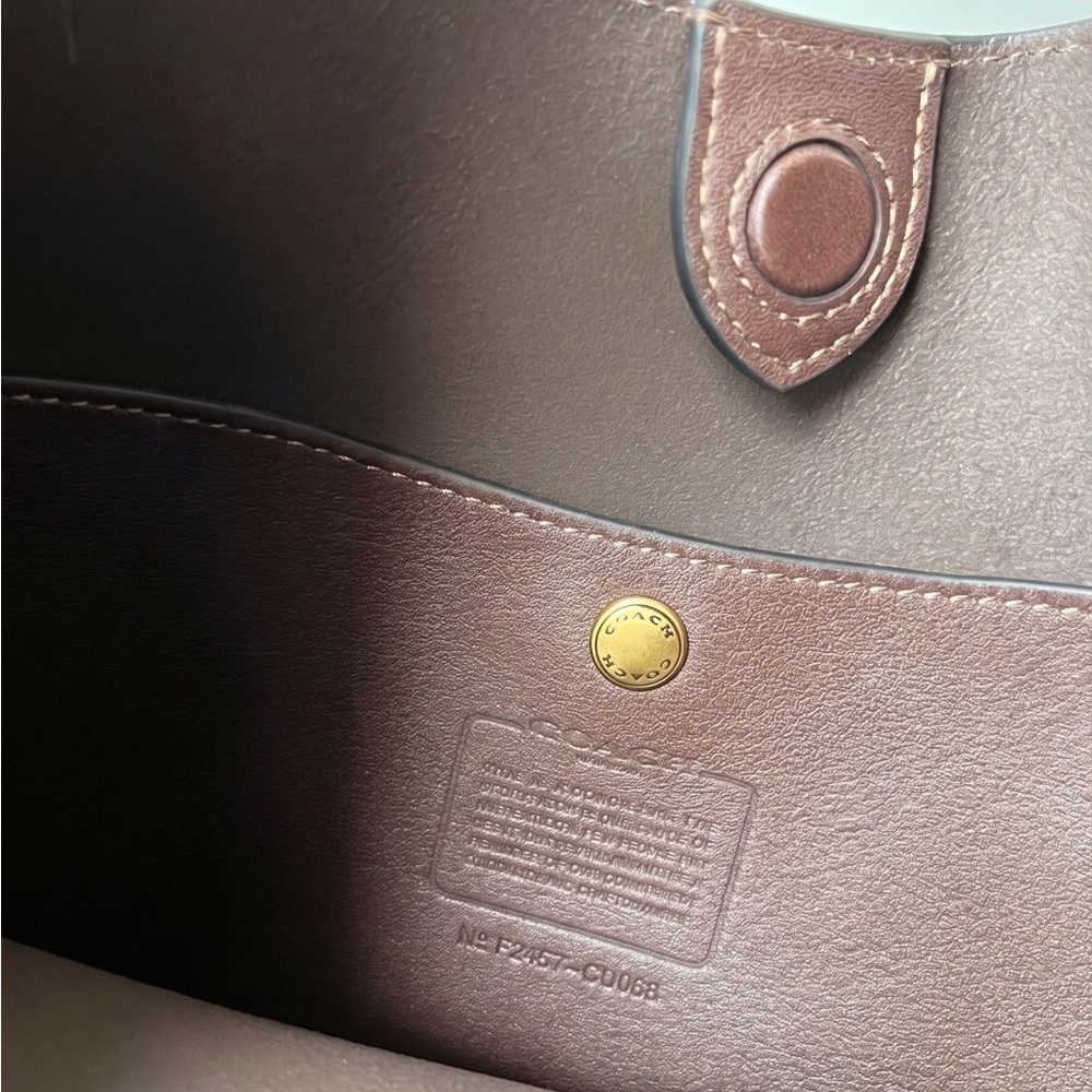 New Coach Brooklyn 28 Hobo Bag Natural Grain Leather - Picture 5 of 7